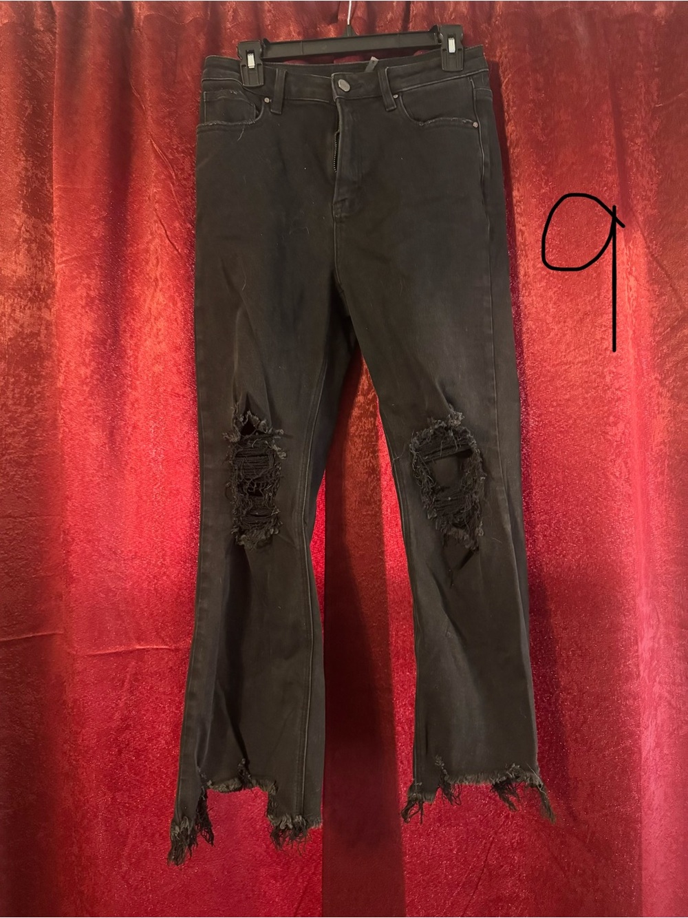 Women's Black Distressed Cropped Ankle Jeans